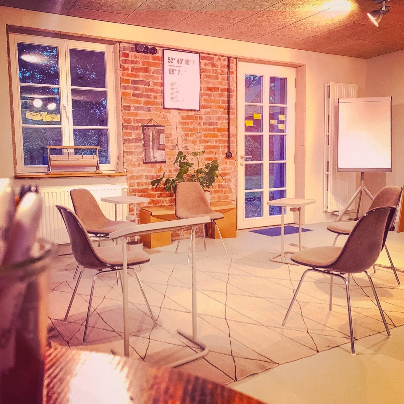 Workshop-Raum mit Backsteinwand auf dem Beta Hof